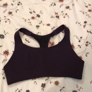 Lululemon sports bra
